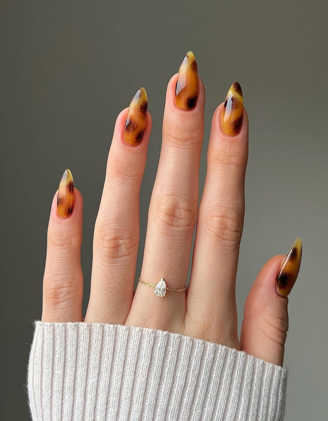 33 Chic Tortoiseshell Nails Ideas