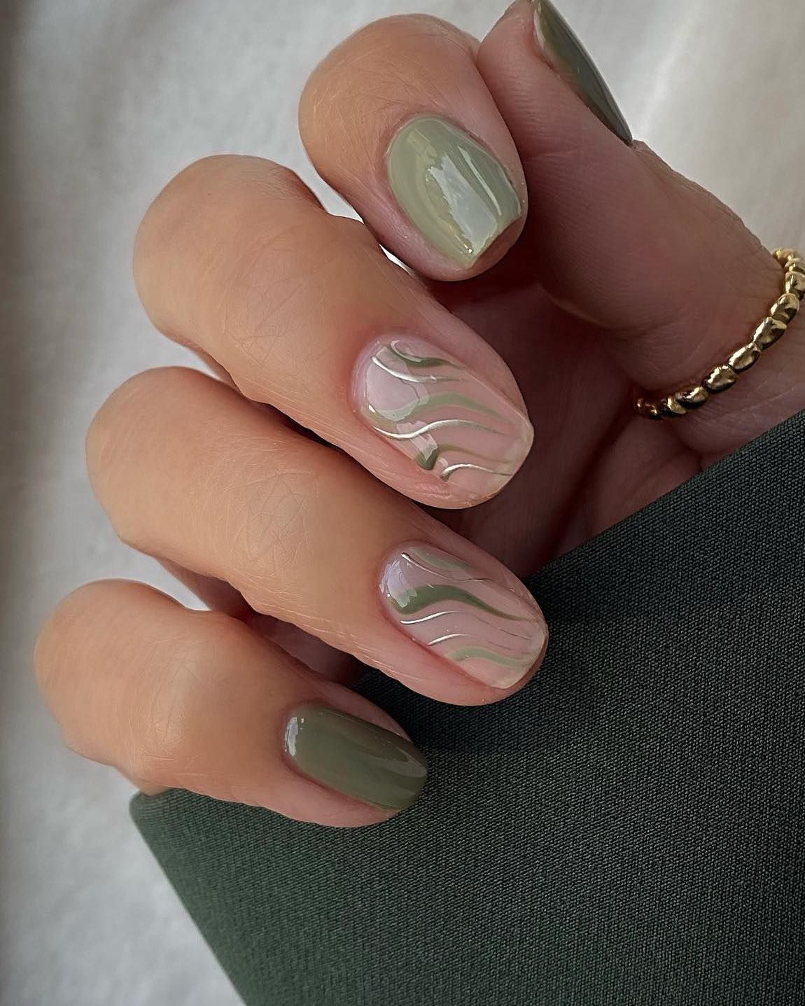 25 Sage Green Nails Ideas