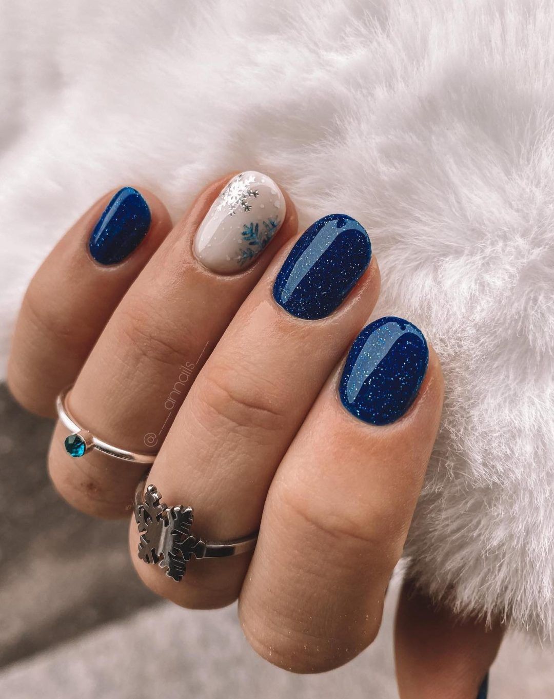 30 Winter Nail Ideas