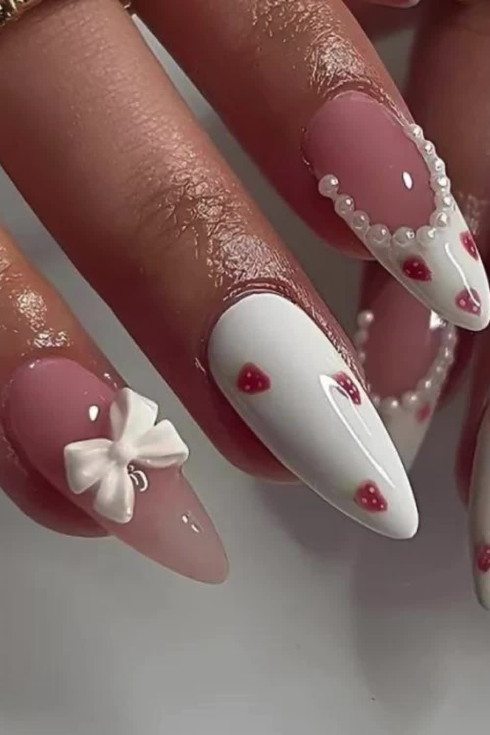 5 Almond Nails Ideas